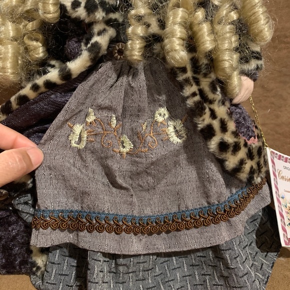 🐸Cassandra Collection C Visconti Limited Edition COA Porcelain Doll 17" - Picture 4 of 7